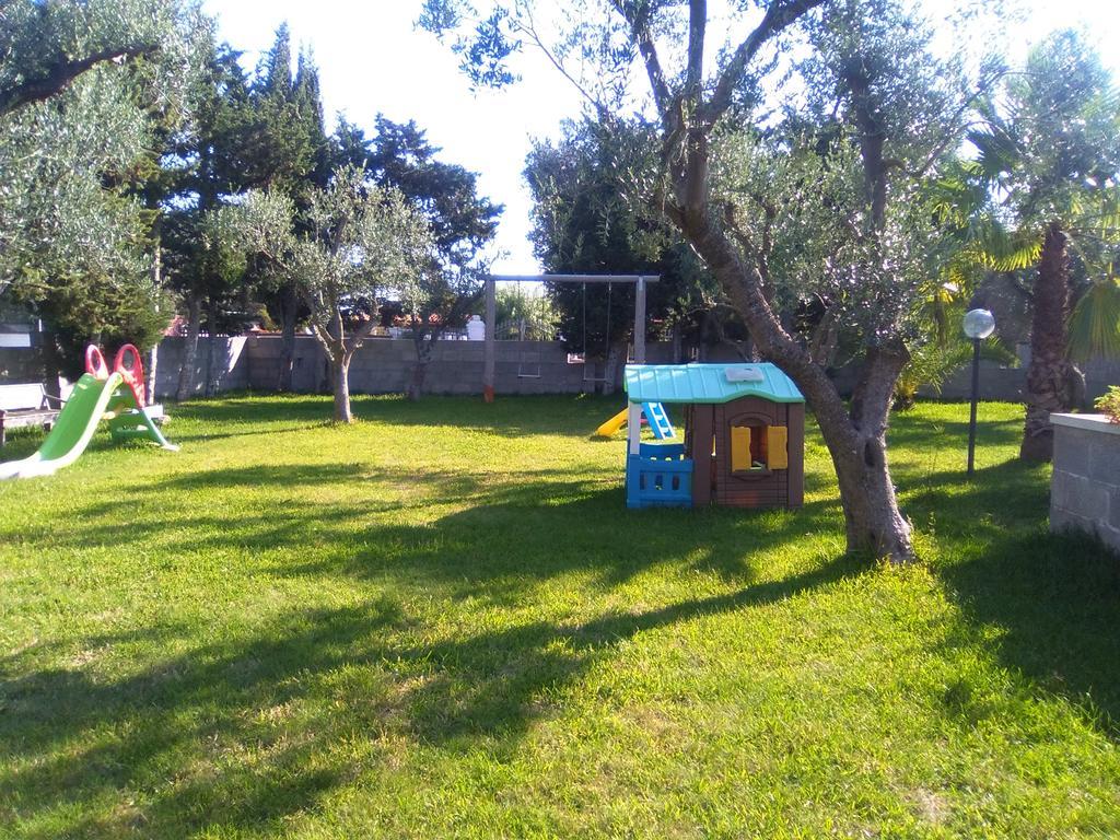 Casa Vacanza Fiorella Torre dell'Orso Exterior foto